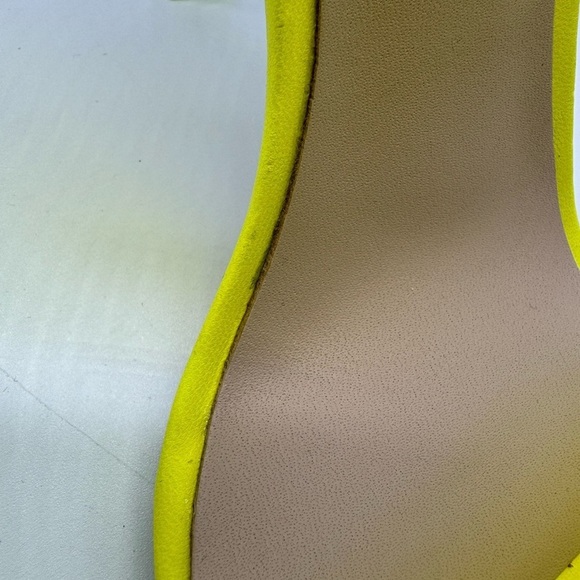 Disney x Aldo Yellow Cinderella Stepsister Jelly Open Toe Heels 7.5 - Picture 16 of 16